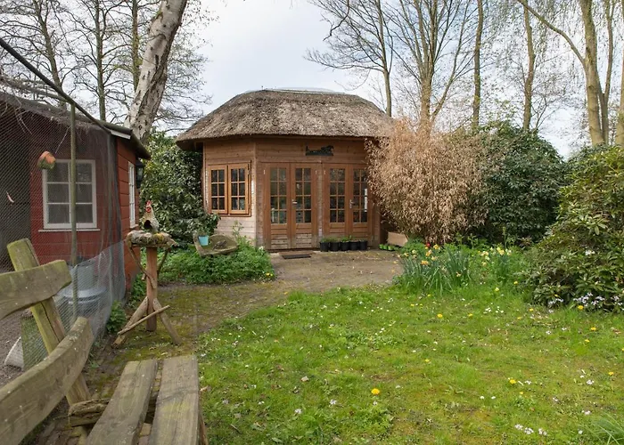 De Geheime Tuin - Boshuis Bed & Breakfast Epe