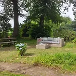 De Geheime Tuin - Boshuis 4*