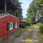 Bed & Breakfast De Geheime Tuin - Boshuis 4*